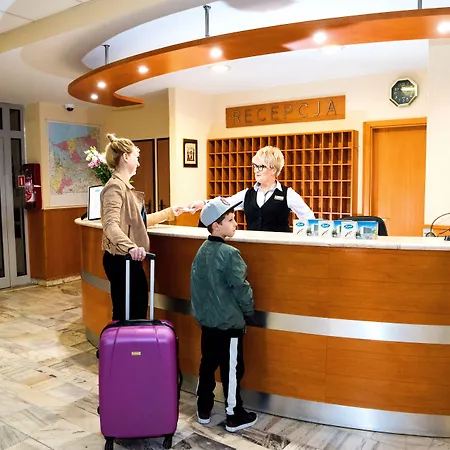 Sanatorium Uzdrowiskowe Lech コウォブジェク