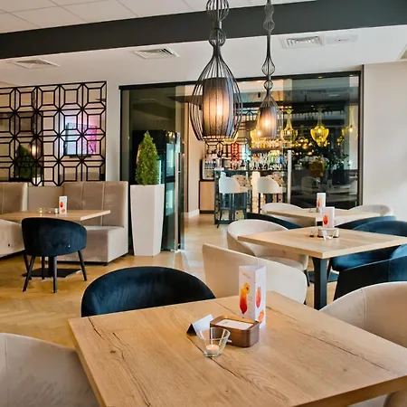 Sanatorium Uzdrowiskowe Lech 3* קולובז'ג