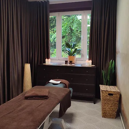 Sanatorium Uzdrowiskowe Lech 3* קולובז'ג