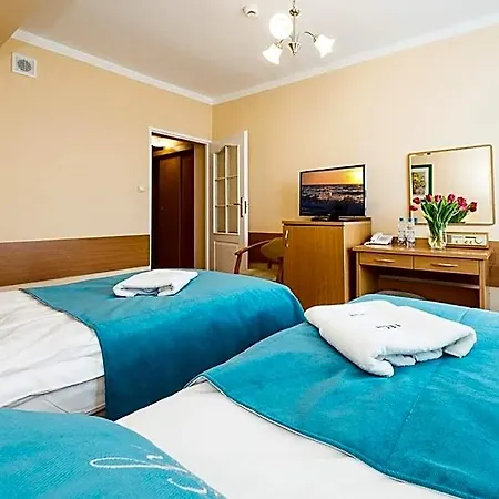 Sanatorium Uzdrowiskowe Lech 3* كولوبرزيغ